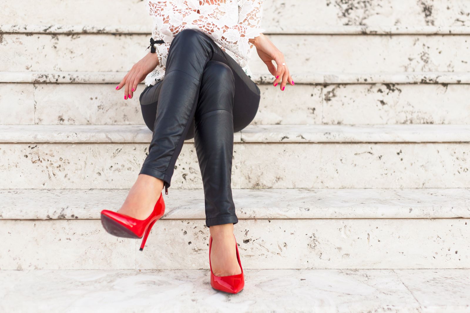 Elegant Legging And Red Shoes